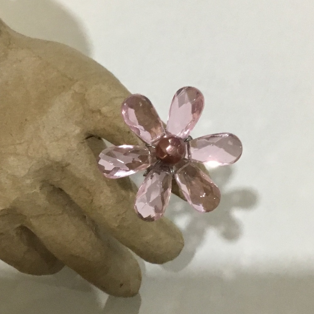 Handmade wire flower glass ring size 7 1/2